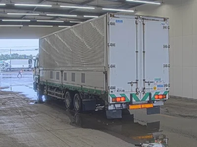 ISUZU GIGA