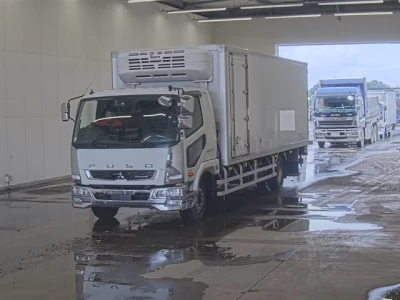 MITSUBISHI FUSO FIGHTER