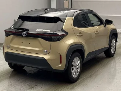 TOYOTA YARIS CROSS