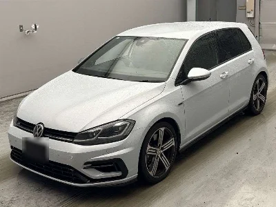 VOLKSWAGEN GOLF R