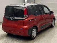 Цена авто Toyota Sienta с аукционов Японии, номер кузова MXPC10G, пробег 20 000, оценка 8