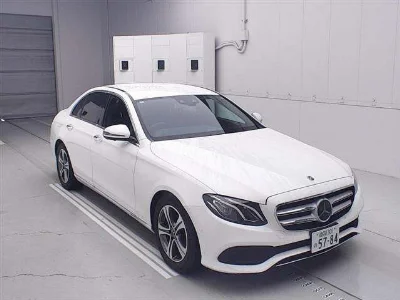 MERCEDES BENZ E CLASS