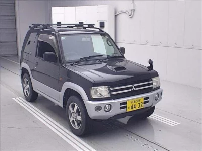 MITSUBISHI PAJERO MINI