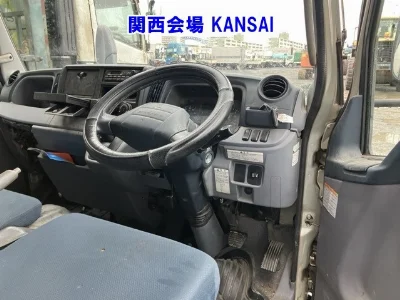 MITSUBISHI CANTER