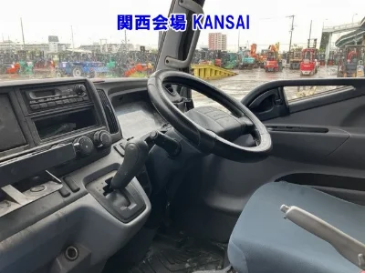 MITSUBISHI CANTER