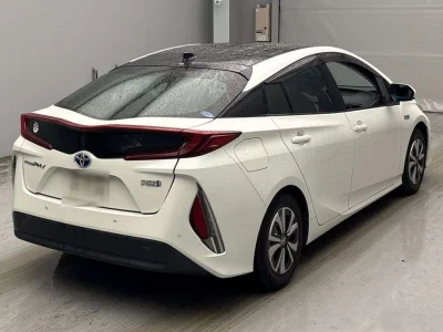 TOYOTA PRIUS PHV