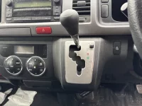 Цена авто Toyota HiAce с аукционов Японии, номер кузова TRH219W, пробег 220 000, оценка 7