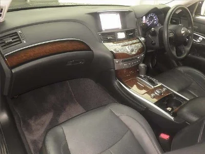 NISSAN FUGA