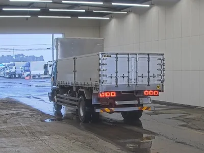 MITSUBISHI FUSO FIGHTER
