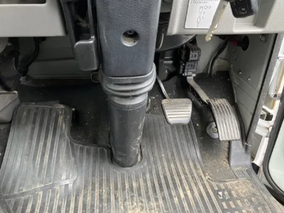 MITSUBISHI CANTER