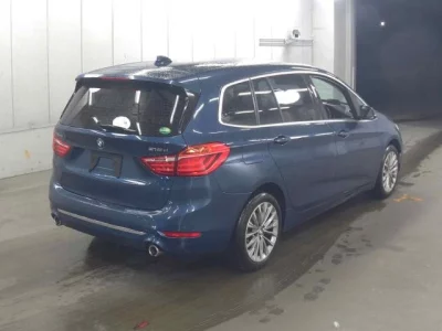 BMW 2 SERIES