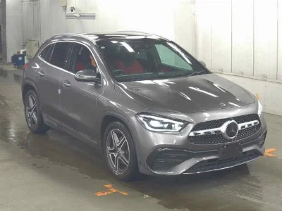 MERCEDES BENZ GLA