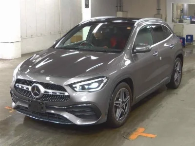 MERCEDES BENZ GLA