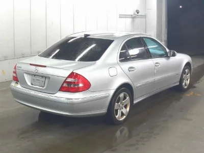 MERCEDES BENZ E CLASS