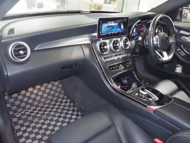 Mercedes-Benz C-Class  с аукциона в Японии