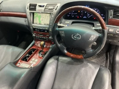 LEXUS LS