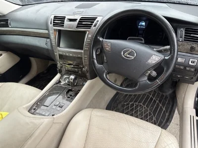 LEXUS LS