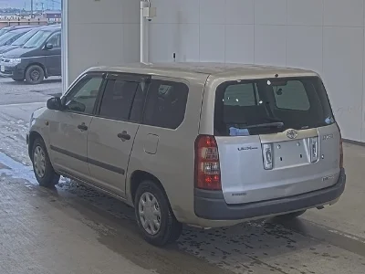 TOYOTA SUCCEED