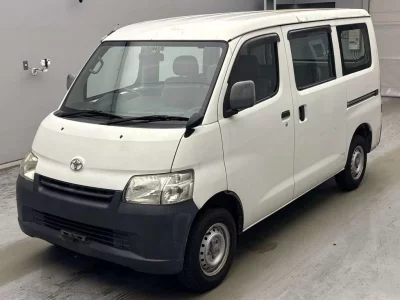 TOYOTA LITE ACE VAN