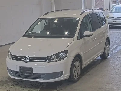 VOLKSWAGEN GOLF TOURAN