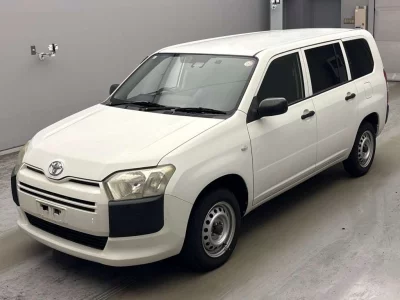 TOYOTA SUCCEED