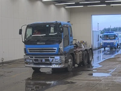 ISUZU GIGA