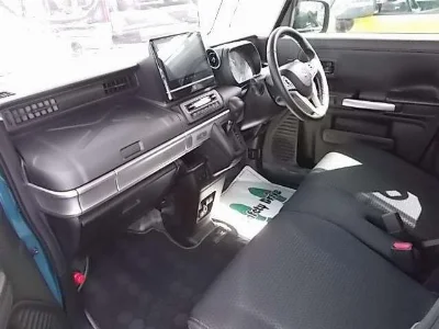 SUZUKI SPACIA GEAR