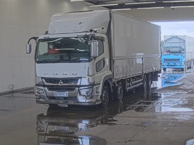 MITSUBISHI FUSO SUPER GREAT