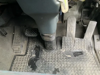 NISSAN UD