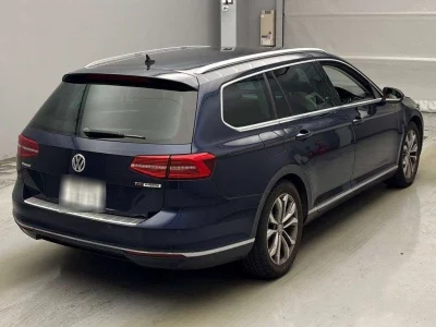 VOLKSWAGEN PASSAT VARIANT