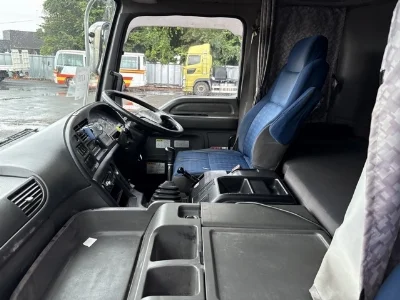 ISUZU GIGA