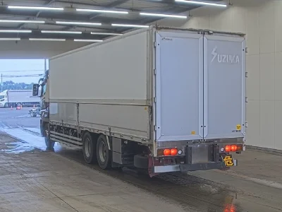 MITSUBISHI FUSO SUPER GREAT