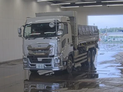ISUZU GIGA