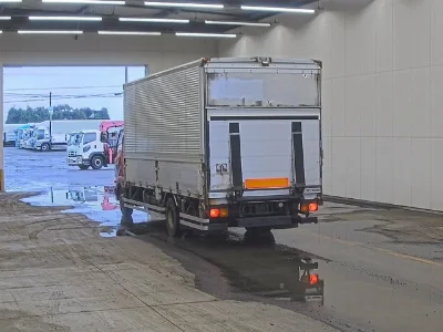 MITSUBISHI FUSO FIGHTER