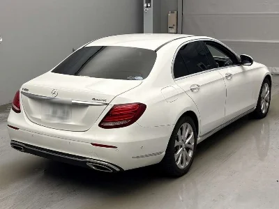 MERCEDES BENZ E CLASS