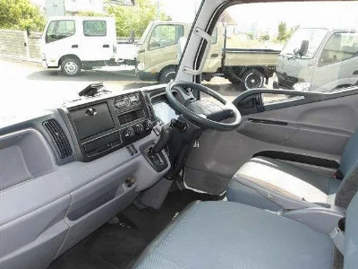 MITSUBISHI CANTER