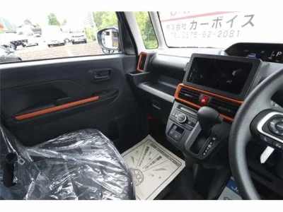 DAIHATSU TANTO FUN CROSS