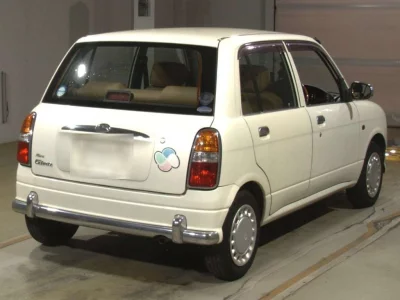 Daihatsu Mira Gino