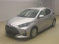 Цена авто Toyota Yaris с аукционов Японии, номер кузова MXPH10, пробег 70 000, оценка 7