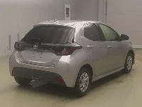 Цена авто Toyota Yaris с аукционов Японии, номер кузова MXPH10, пробег 70 000, оценка 7