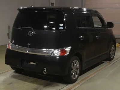 TOYOTA BB