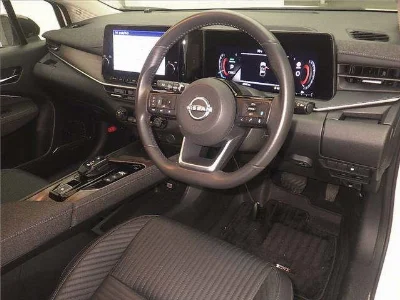 NISSAN AURA