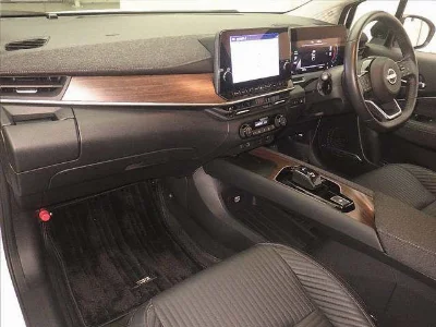 NISSAN AURA