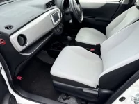 Цена авто Toyota Vitz с аукционов Японии, номер кузова KSP130, пробег 180 000, оценка 2