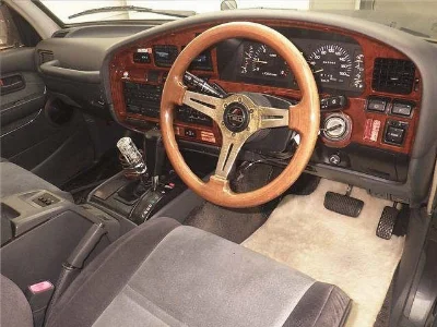 TOYOTA LAND CRUISER