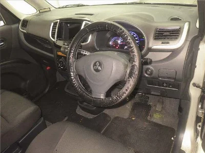 MITSUBISHI DELICA D2