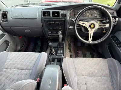 TOYOTA HILUX SURF