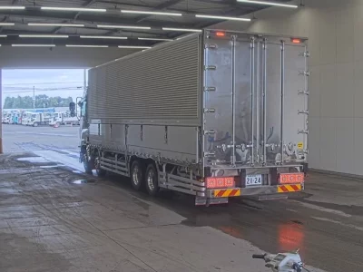 ISUZU GIGA