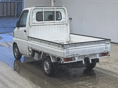 NISSAN CLIPPER TRUCK
