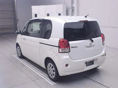 TOYOTA PORTE